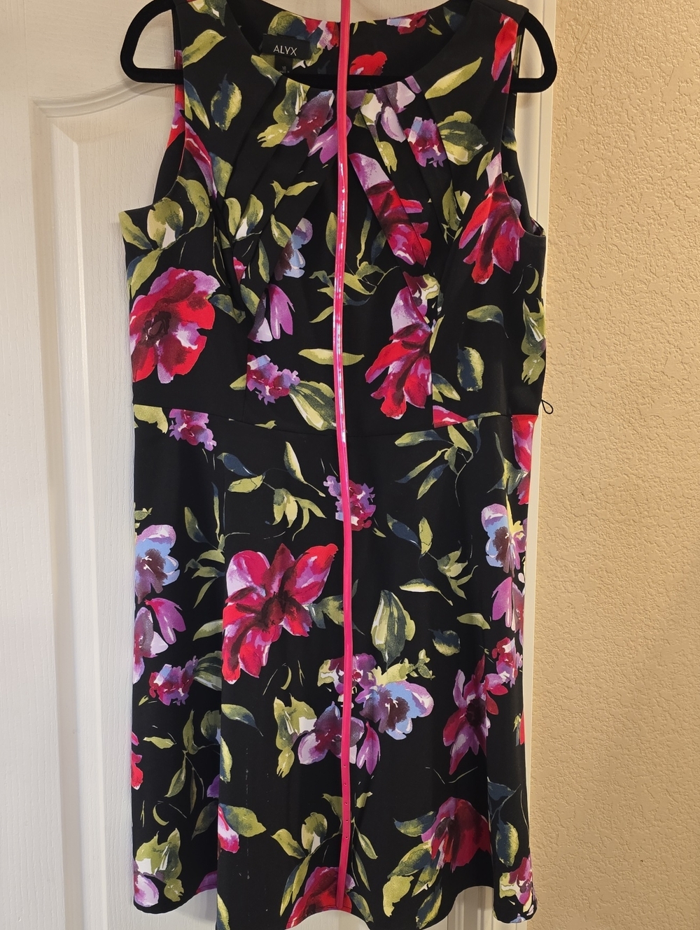 Women's Sleeveless Floral Dress